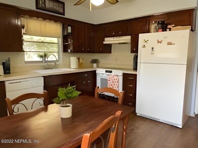 5329 Yerkes St, Jacksonville, FL 32205 - photo 2