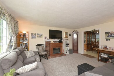 7 Meadow Pkwy, Franklin, MA 02038 - photo 5