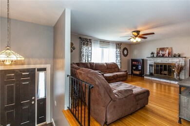 14 Candlewood Dr, Greenville, RI 02828 - photo 5