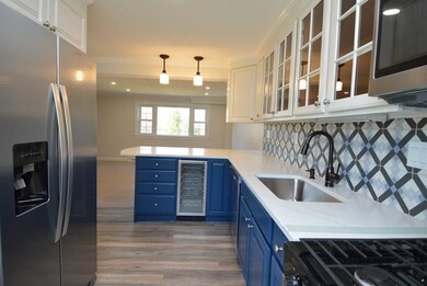 13 Hemlock Cir, Millis, MA 02054 - photo 3