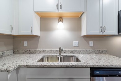 135 Country Ln unit 403, Clarksville, TN 37043 - photo 5