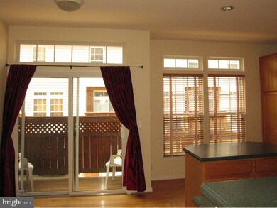 3689 Madison View Ln, Falls Church, VA 22041 - photo 3