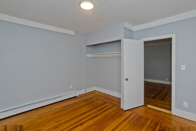 298 Oakland St, Springfield, MA 01108 - photo 4