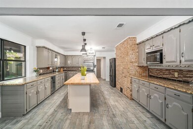 199 Brenda Ln, Gainesville, TX 76240 - photo 5