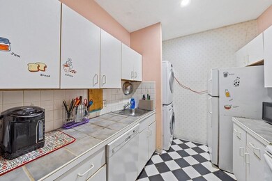 Whittemore Mills unit 130, Quincy, MA 02170 - photo 4