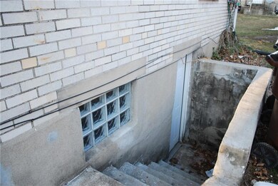 Walk Up/Down Shared Basement Entry