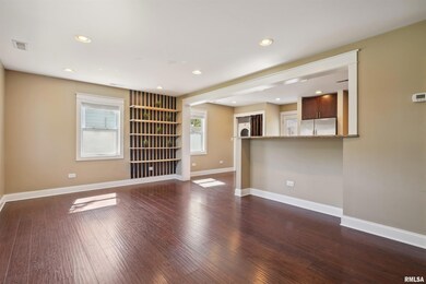 2011 W 69th St, Davenport, IA 52806 - photo 6