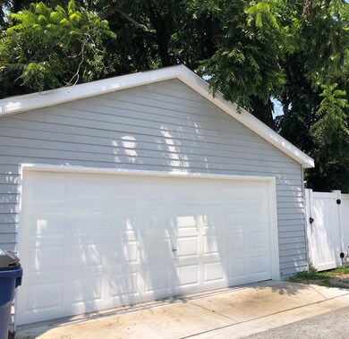 775 Laurel Ave, Des Plaines, IL 60016 - photo 4