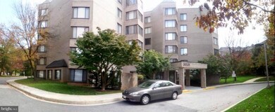 3031 Fallstaff Rd unit 301C, Baltimore, MD 21209 - photo 2