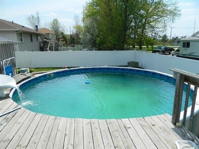 9062 Pineview Ln, Crown Point, IN 46307 - photo 4