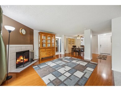 5160 SW 180th Ave unit 17, Beaverton, OR 97007 - photo 3