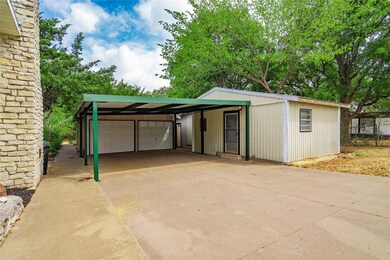 3224 Twin Creeks Dr, Cleburne, TX 76031 - photo 7