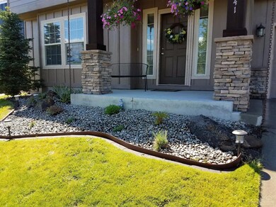63441 Stacy Ln, Bend, OR 97701 - photo 2