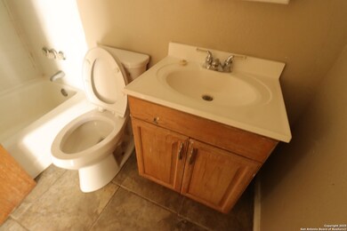 164 Grapeland Ave, San Antonio, TX 78214 - photo 6