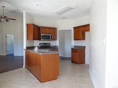 2415 Belleflower Rd, Pensacola, FL 32526 - photo 6