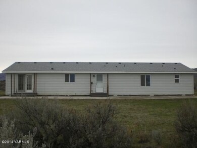 561-824790-back of home