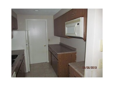 Kitchen. 5 Academy Place #57 Saco,...