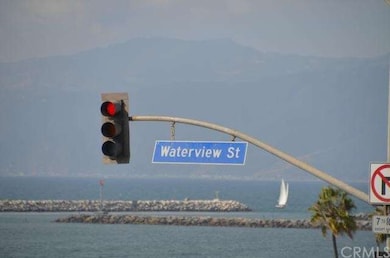 Waterview....the street name says it all!!
