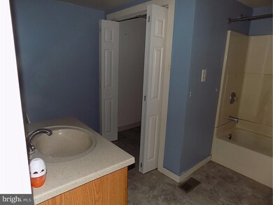 911 Englesville Hill Rd, Boyertown, PA 19512 - photo 7