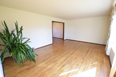 5 Living Room