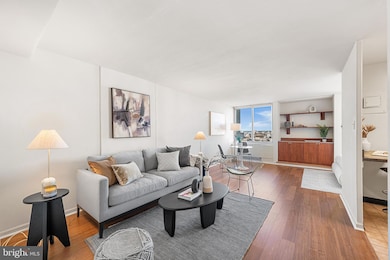 Hopkinson House unit 2606, Philadelphia, PA 19106 - photo 4