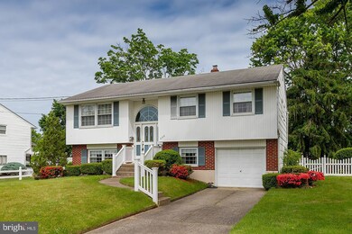 228 Crescent Ave, Gibbstown, NJ 08027 - photo 2