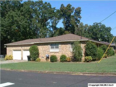 300 Manor St, Gadsden, AL 35901 - photo 5