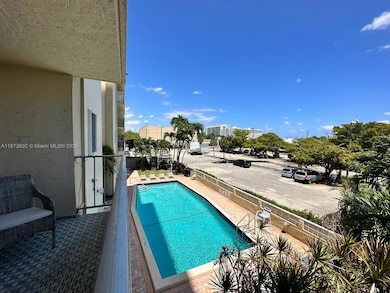 Victoria Park Towers unit 207, Fort Lauderdale, FL 33304 - photo 5