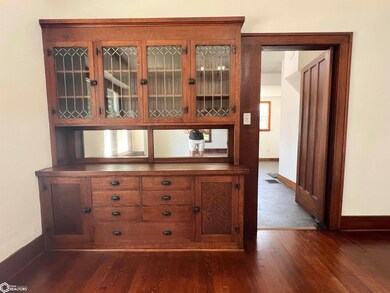 501 E 4th St S, Newton, IA 50208 - photo 6