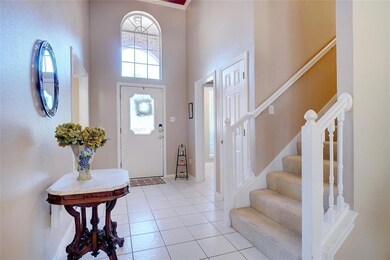 105 Marseille Dr, Hurst, TX 76054 - photo 7