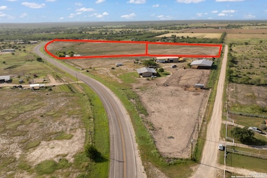 18434A Farm To Market Road 471, Natalia, TX 78059 - photo 5