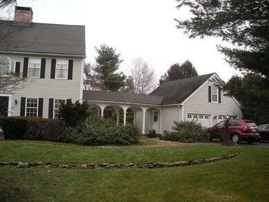 4 Barry Cir, Amherst, MA 01002 - photo 2