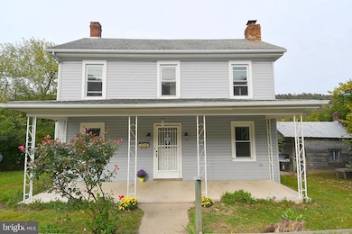 28 S Laurel Ave, Berkeley Springs, WV 25411 - photo 5