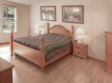 MasterBederoom2edit300