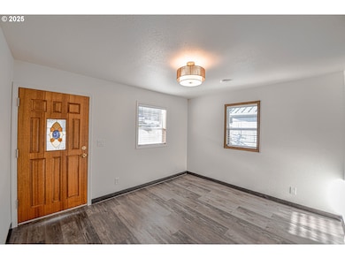 47323 Fire Station Aly, Clatskanie, OR 97016 - photo 4