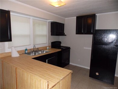 Spacious kitchen