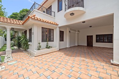1375 Calle Wilson, San Juan, PR 00907 - photo 2
