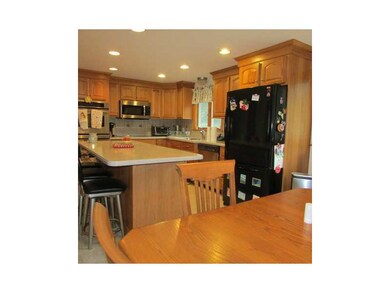 6 Old Tavern Ln, Greenville, RI 02828 - photo 6