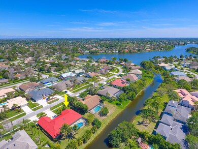 13544 Northumberland Cir-large-001-3-Aer