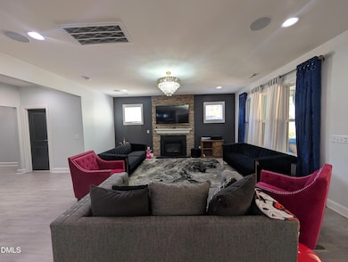 PXL_20251009_192140809