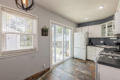 1329 57th Place, Des Moines, IA 50311 - photo 6