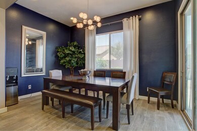 Dining/Breakfast Room