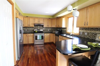 7269 Balla Dr, North Tonawanda, NY 14120 - photo 3