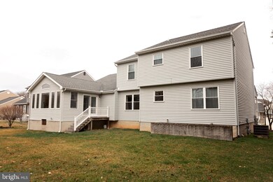 401 Applegate Ct, Linthicum Heights, MD 21090 - photo 2