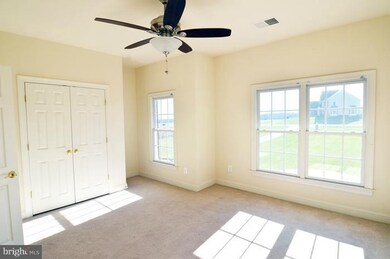 35428 Greyfriar Dr, Round Hill, VA 20141 - photo 7