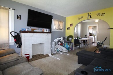 543 Waggoner Blvd, Toledo, OH 43612 - photo 3