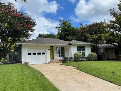 6423 Vanderbilt Ave, Dallas, TX 75214 - photo 2