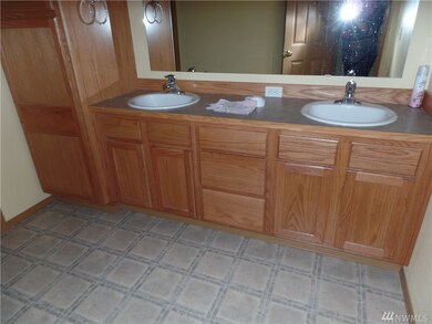 118 Mountview Ln, Ethel, WA 98542 - photo 2