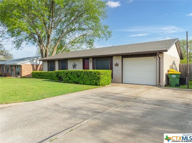 606 Christine St, Troy, TX 76579 - photo 2