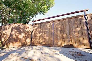 2025 High Bluff Dr, Garland, TX 75041 - photo 5